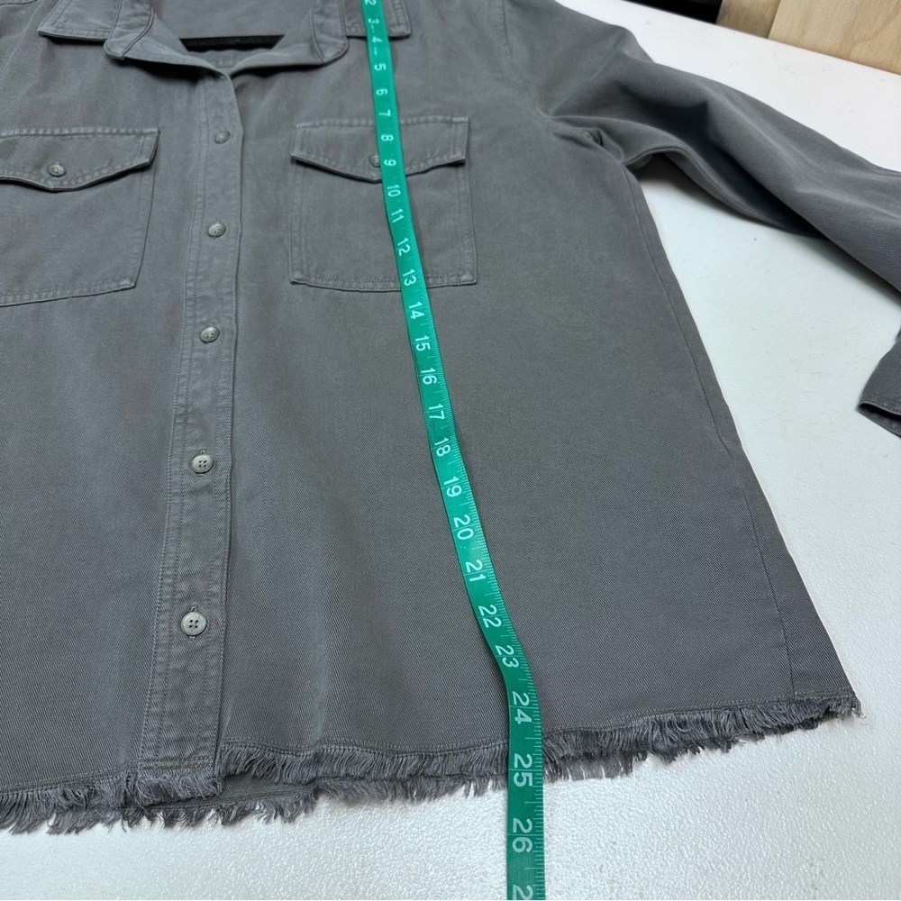 Side Stitch Women’s Front Button Down Gray Blouse Size S - Picture 7 of 7